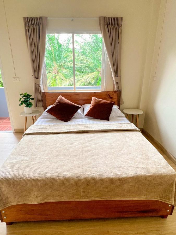 Private Room With Share Bathroom At Little Wild House Khaosok Khao Sok National Park المظهر الخارجي الصورة