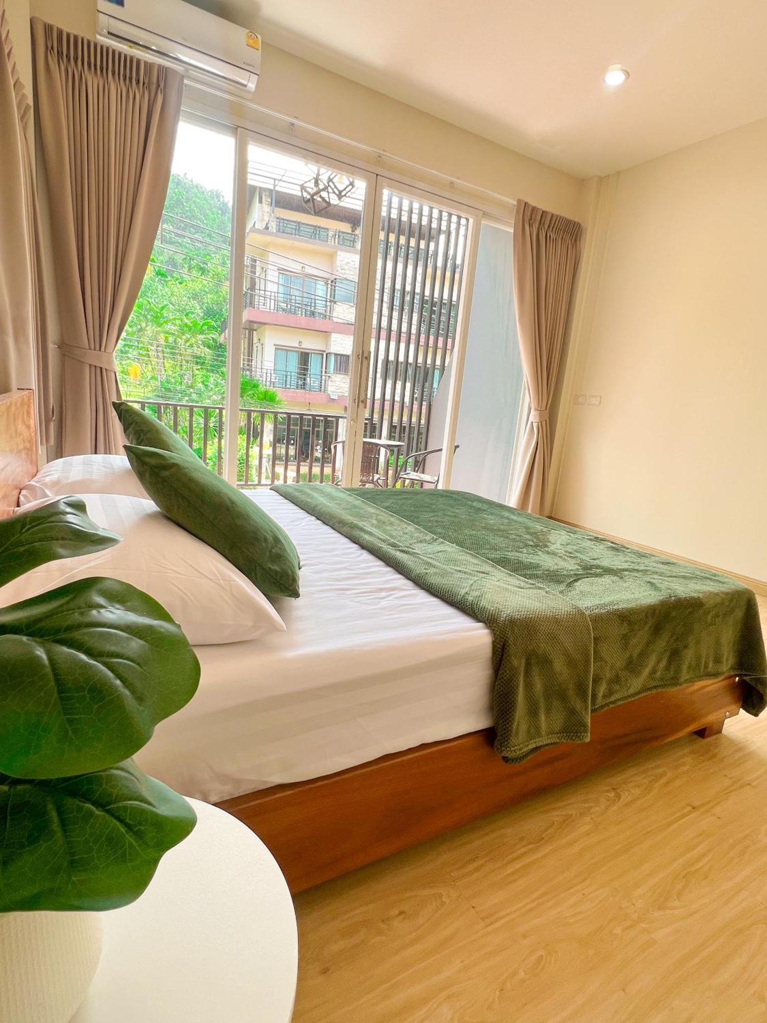 Private Room With Share Bathroom At Little Wild House Khaosok Khao Sok National Park المظهر الخارجي الصورة